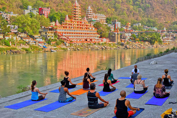 How 500 Hour Yoga Teacher Training in Rishikesh Enhances Your Teaching