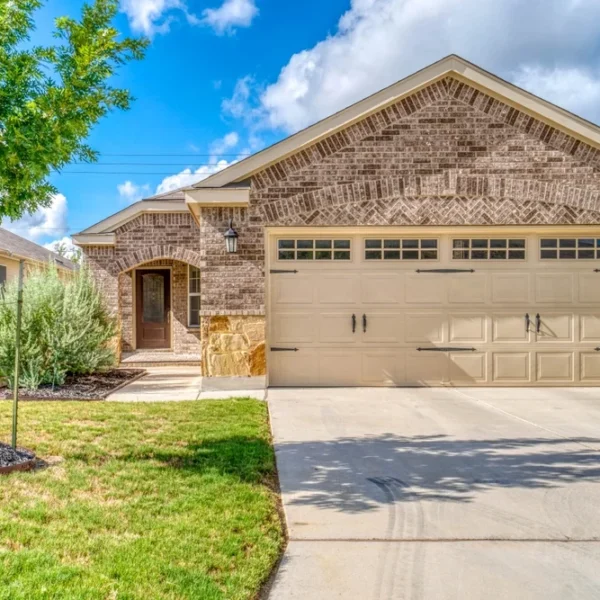 Quick Fix Door Offering Garage Door Repair Service in Dubai